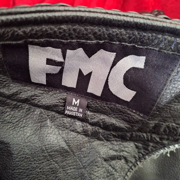 ⤵️Ladies Black Leather Chaps *MEDIUM❤️ - Picture 9 of 14